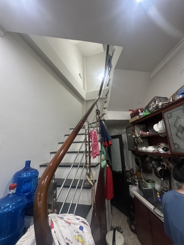 Bán nhà Trần Khát Chân - 26m2  5 tầng - mặt tiền 4.5m - kinh doanh tốt - giá 6,3x tỷ
