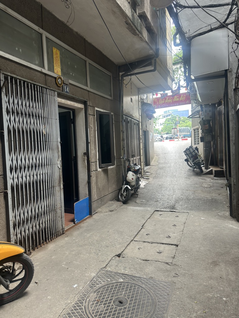 Bán nhà Trần Khát Chân - 26m2  5 tầng - mặt tiền 4.5m - kinh doanh tốt - giá 6,3x tỷ