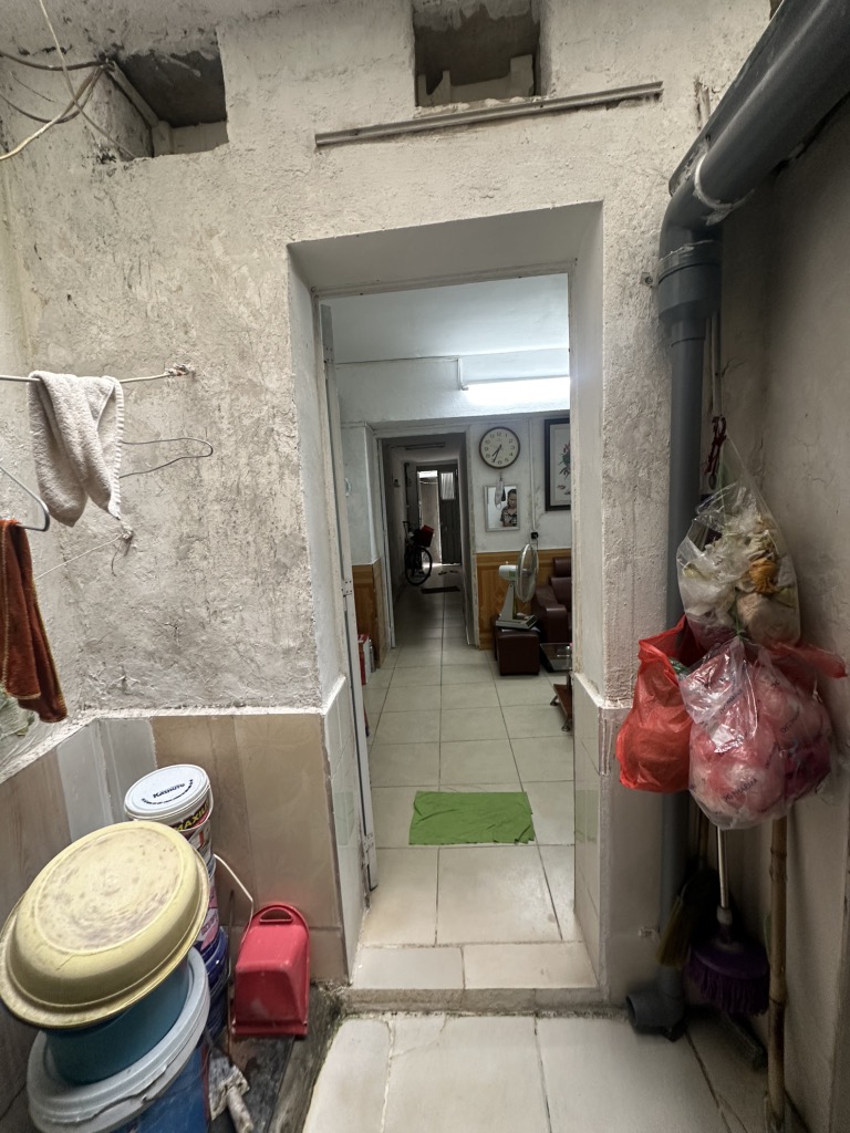 Bán nhà Nguyễn Cao - 47m2 x 2 tầng - mặt tiền 3.7m - cách ô tô 10m - giá 7,5 tỷ