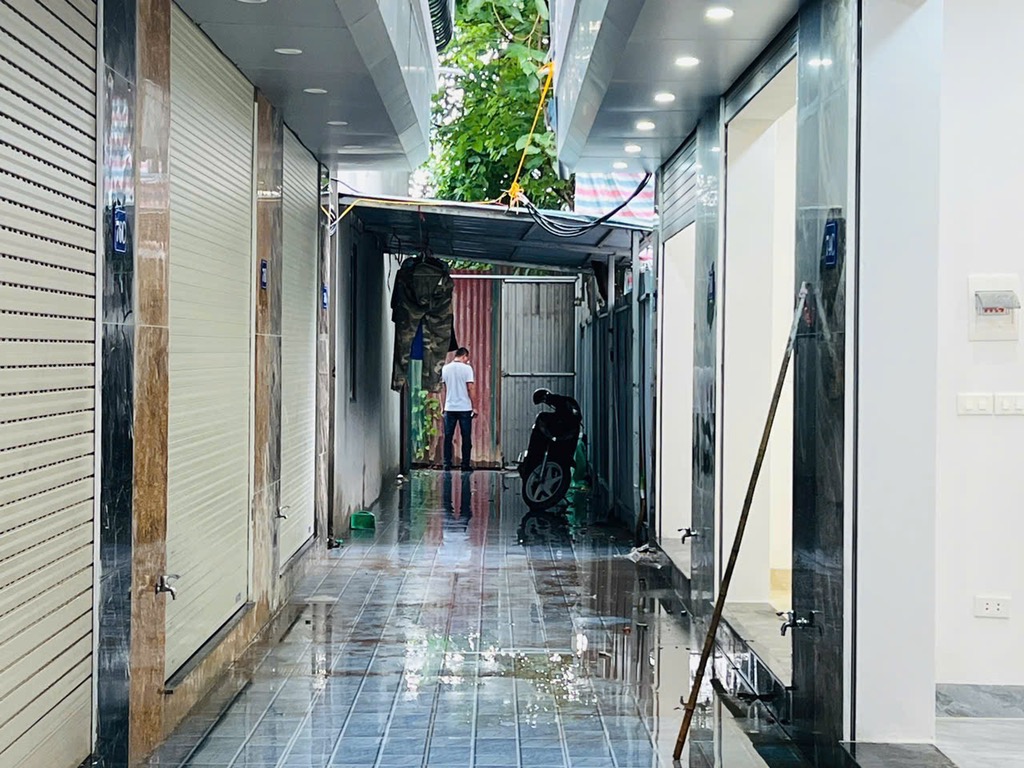 Bán nhà Định Công Hạ - diện tích 38m2 2 tầng - Ô TÔ TRÁNH - giá 3,2 tỷ