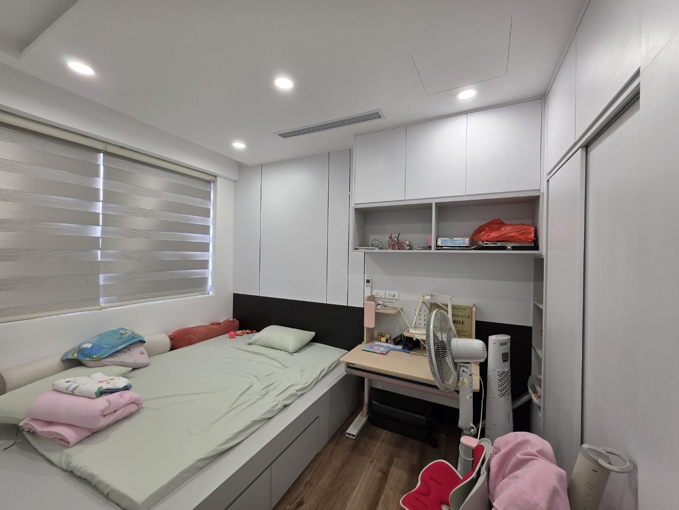 Bán nhà Nguyễn Xiển - diện tích 164m2 1 tầng - Lô góc - giá 12,3 tỷ