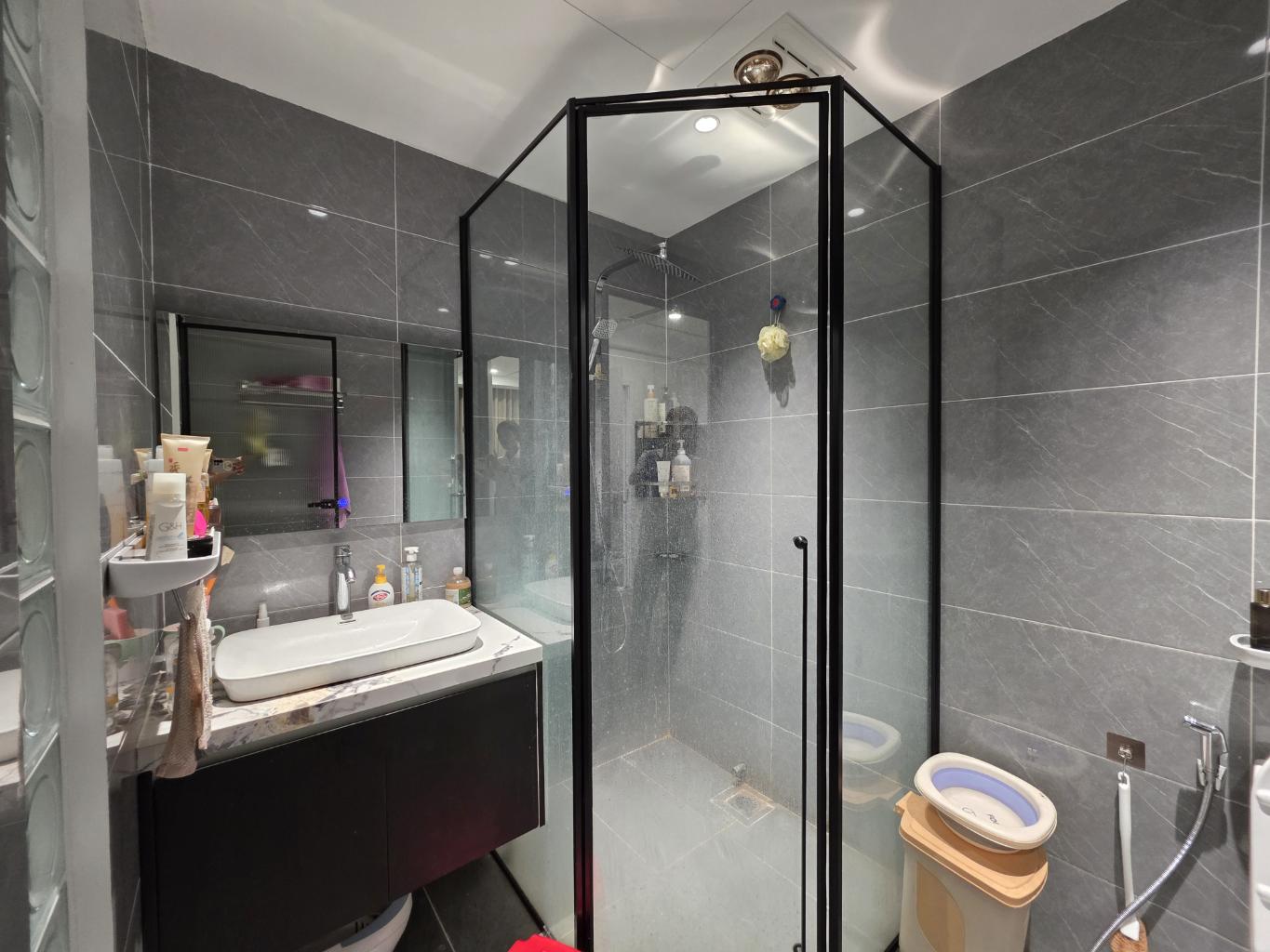 Bán nhà Nguyễn Xiển - diện tích 164m2 1 tầng - Lô góc - giá 12,3 tỷ