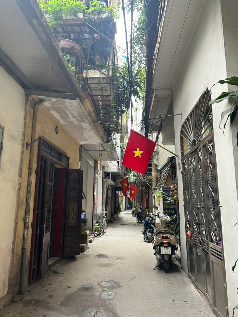 Bán nhà Ngọc Hồi - diện tích 33,7m2 1 tầng - Lô góc được mở cửa 2 mặt tiền - giá 8,1 tỷ