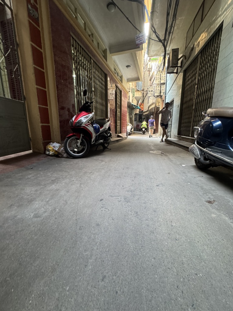 Bán nhà Nguyễn Cao - 5 tầng - mặt tiền 3.1m - kinh doanh nhỏ - giá 5,5 tỷ