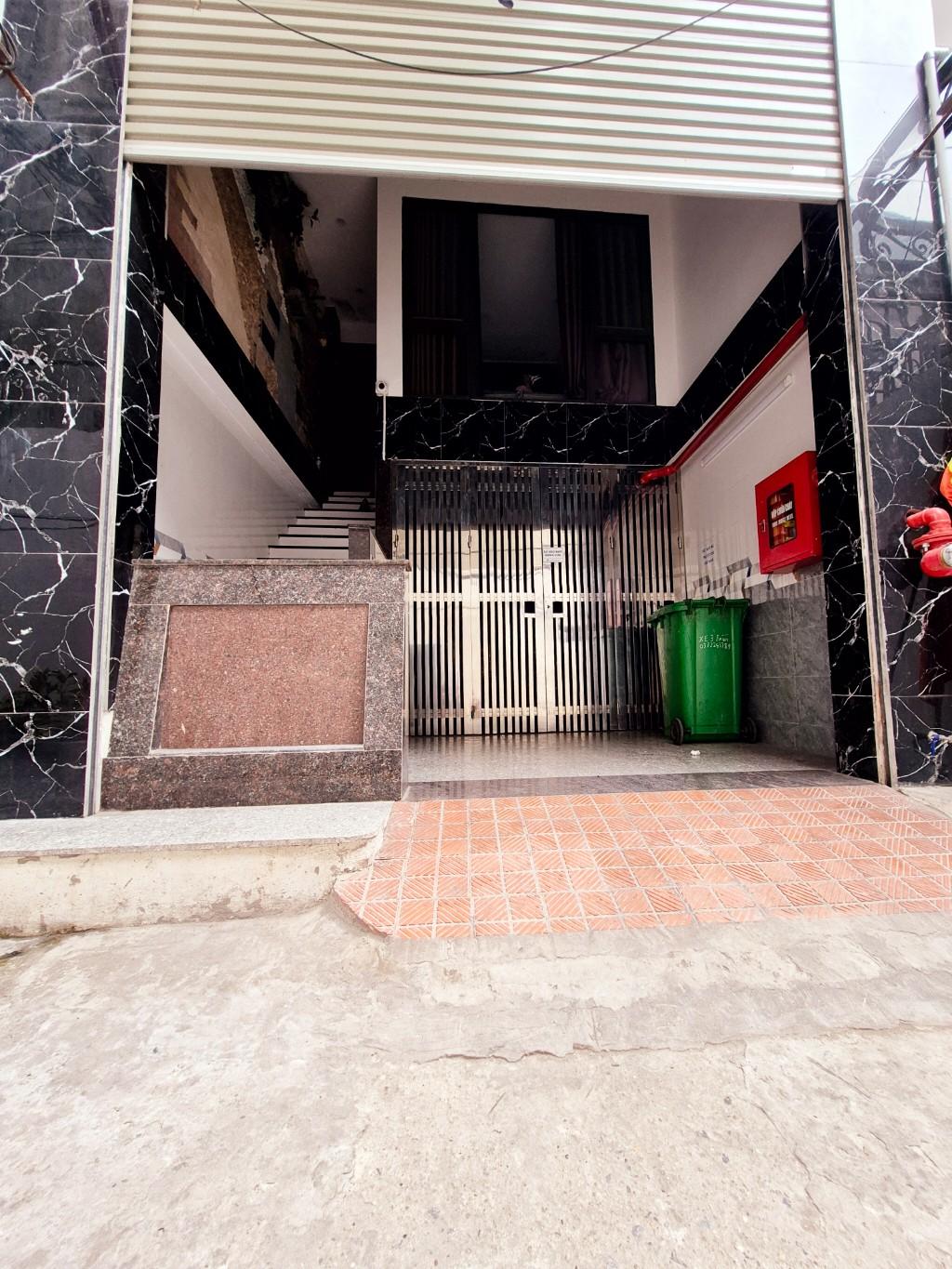 Bán nhà Nguyễn Chính - diện tích 84m2 8 tầng - Ô TÔ - giá 22 tỷ