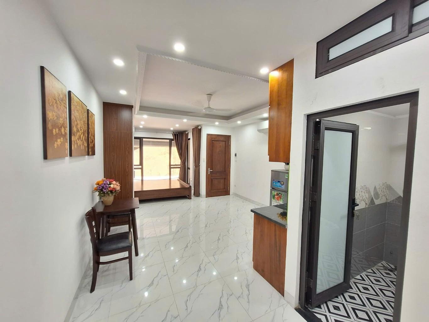 Bán nhà Nguyễn Chính - diện tích 84m2 8 tầng - Ô TÔ - giá 22 tỷ