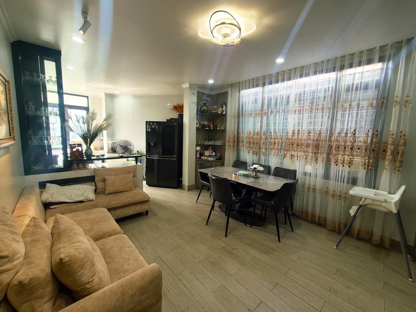 Bán nhà Tây Sơn - diện tích 30m2 7 tầng - LÔ GÓC THANG MÁY - giá 16,5 tỷ