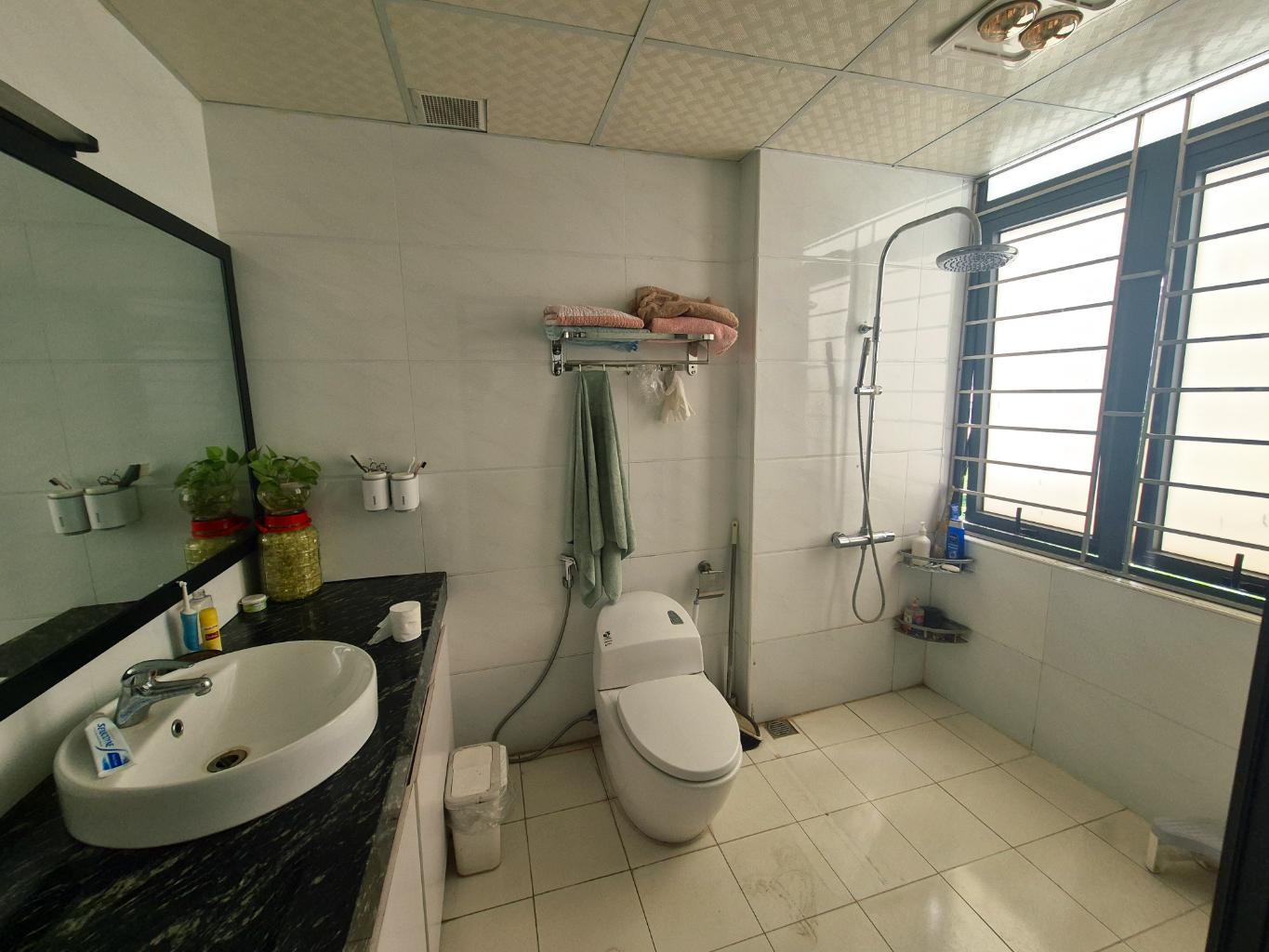 Bán nhà Tây Sơn - diện tích 30m2 7 tầng - LÔ GÓC THANG MÁY - giá 16,5 tỷ