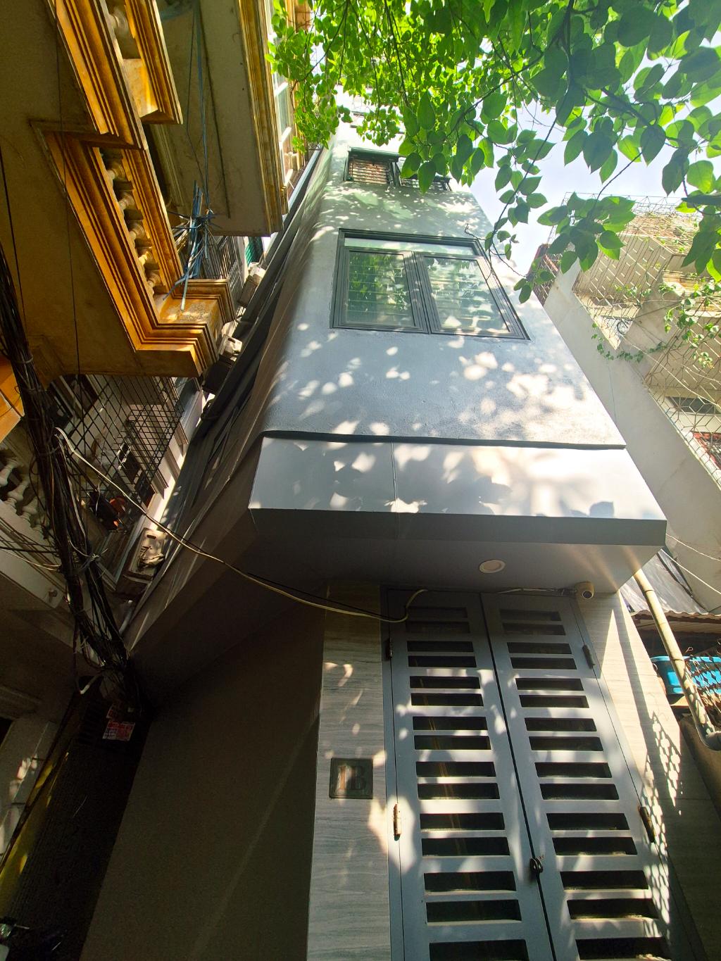 Bán nhà Tây Sơn - diện tích 30m2 7 tầng - LÔ GÓC THANG MÁY - giá 16,5 tỷ