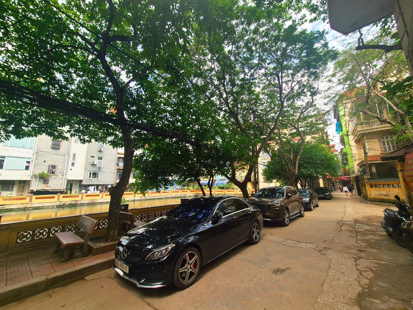 Bán nhà Tây Sơn - diện tích 30m2 7 tầng - LÔ GÓC THANG MÁY - giá 16,5 tỷ