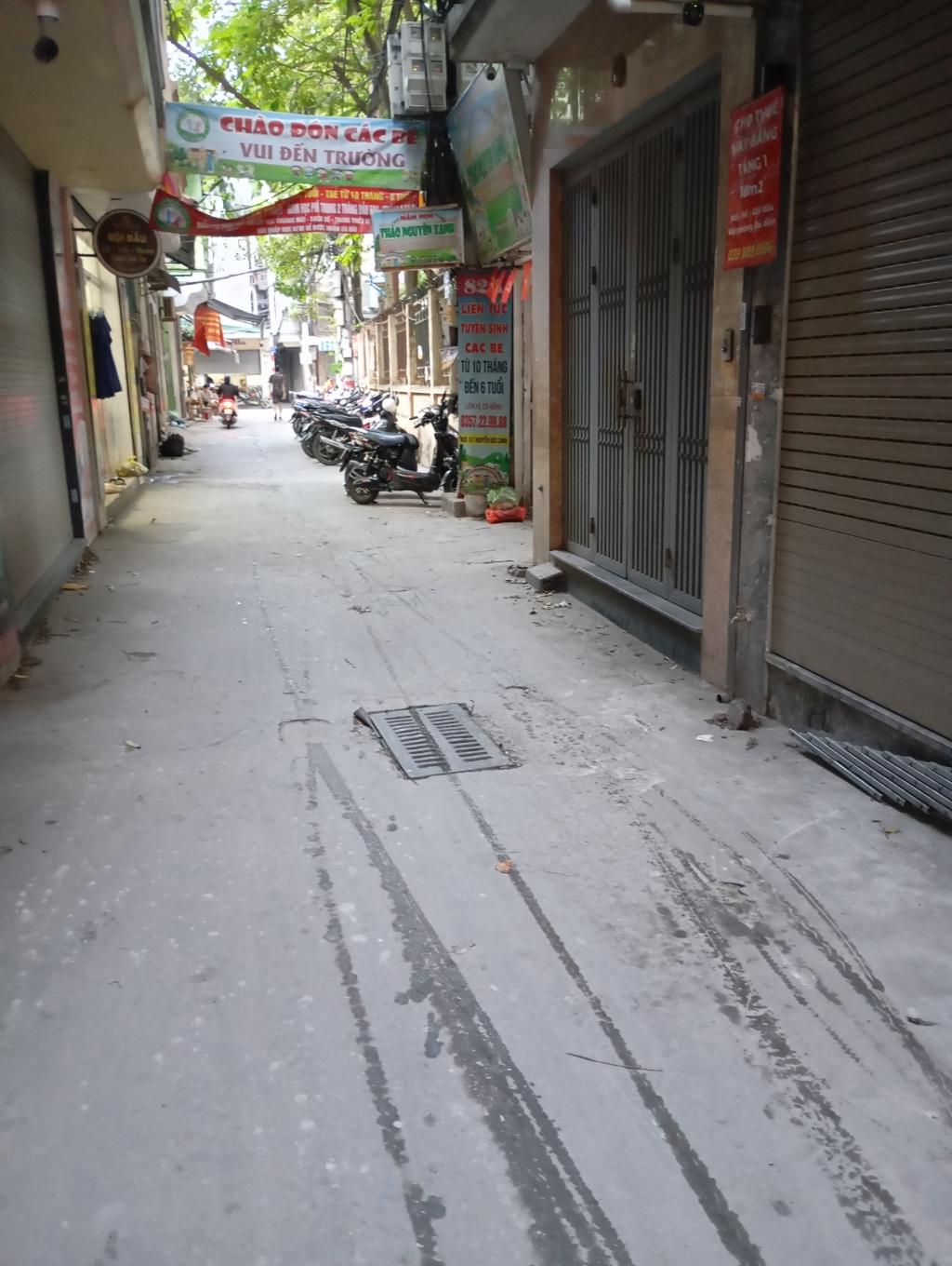 Bán nhà Nguyễn Đức Cảnh - diện tích 49.3m2 1 tầng - Mặt ngõ thông, ô tô qua - giá 7,8 tỷ