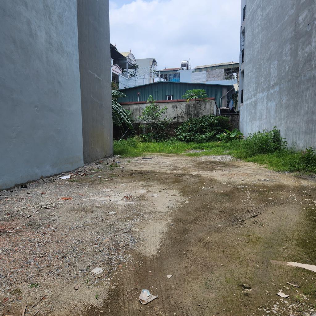 Bán nhà Nguyễn Đức Cảnh - diện tích 80.2m2 1 tầng - mặt ngõ ô tô vào nhà - giá 23 tỷ