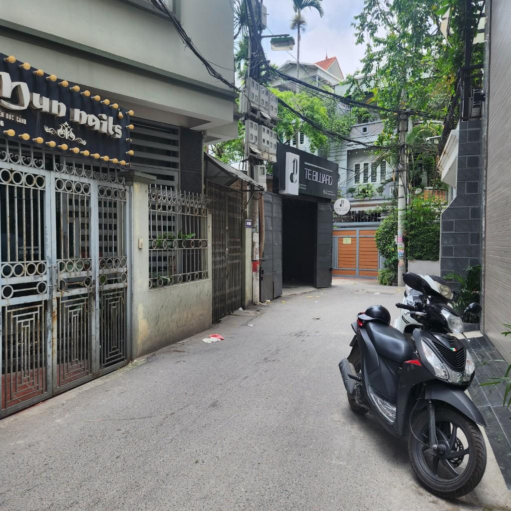 Bán nhà Nguyễn Đức Cảnh - diện tích 80.2m2 1 tầng - mặt ngõ ô tô vào nhà - giá 23 tỷ