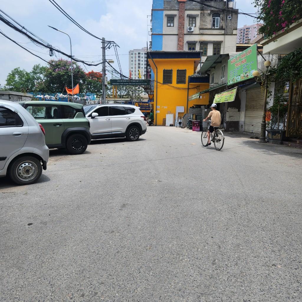 Bán nhà Nguyễn Đức Cảnh - diện tích 80.2m2 1 tầng - mặt ngõ ô tô vào nhà - giá 23 tỷ