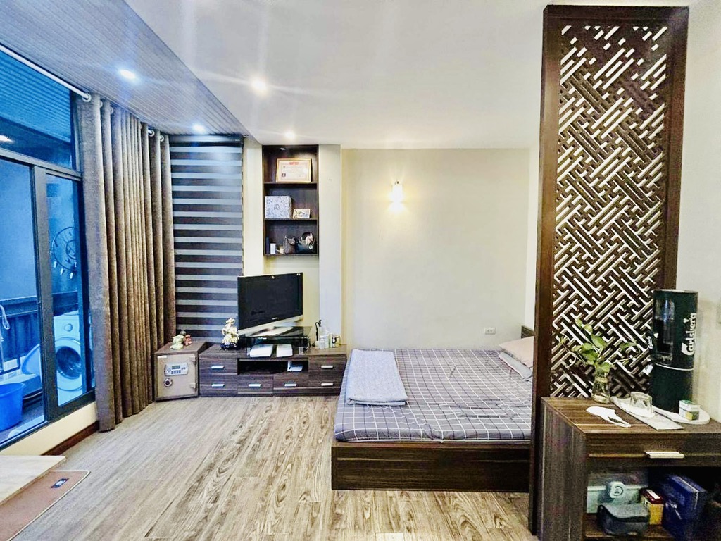 Bán nhà Tạ Quang Bửu - diện tích 29m2 4 tầng - Mặt phố, kinh doanh - giá 13,5 tỷ