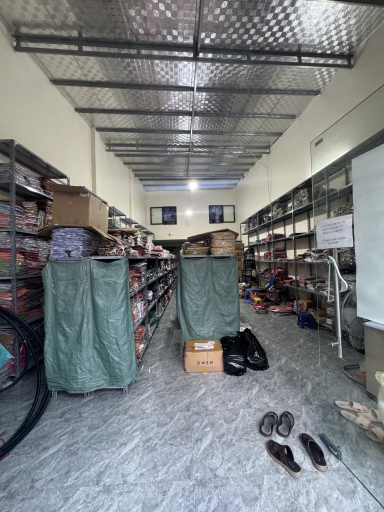 Bán nhà Vĩnh Hưng - diện tích 100m2 2 tầng - ngõ thông xe hơi - giá 9,8 tỷ