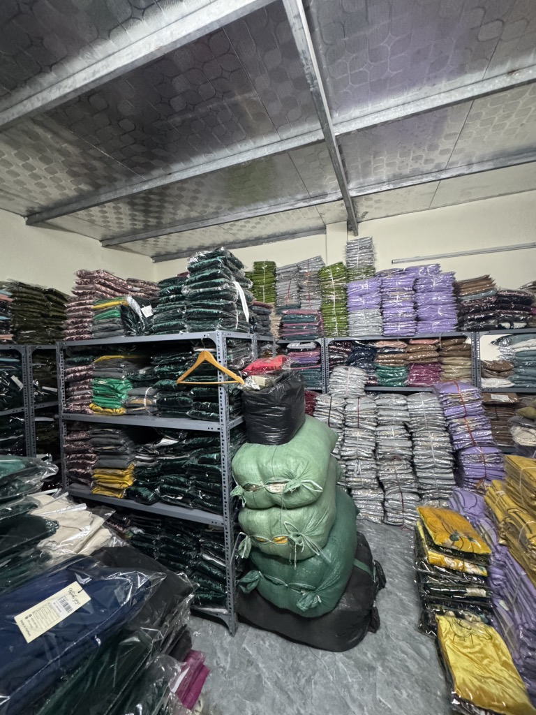 Bán nhà Vĩnh Hưng - diện tích 100m2 2 tầng - ngõ thông xe hơi - giá 9,8 tỷ