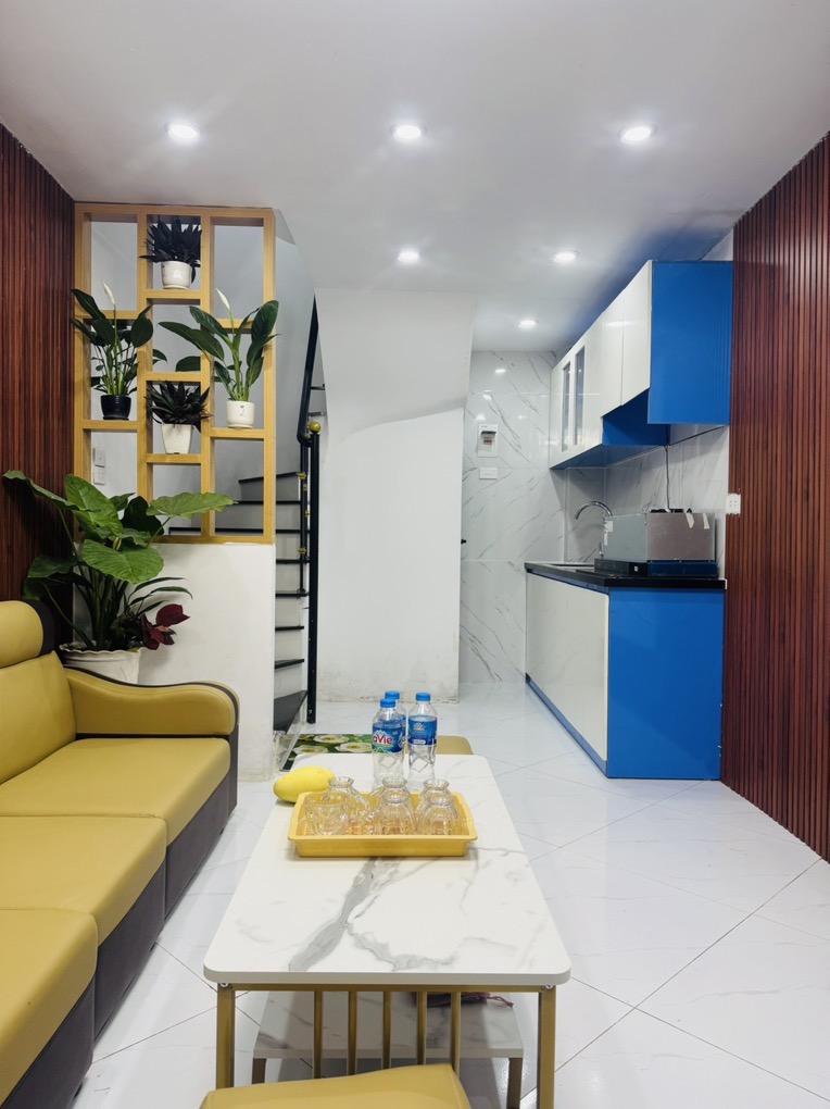 Bán nhà Bạch Mai giá hơn 5 tỷ - 20m2 5 tầng - 4 ngủ - gần ô tô đỗ