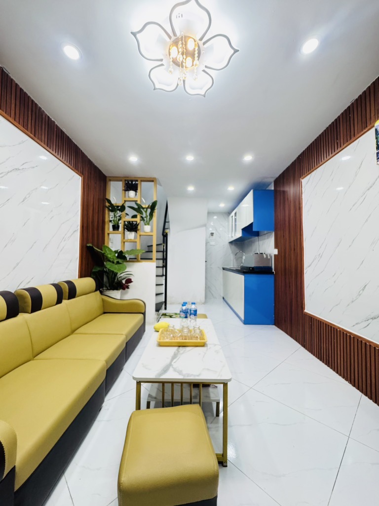 Bán nhà Bạch Mai giá hơn 5 tỷ - 20m2 5 tầng - 4 ngủ - gần ô tô đỗ