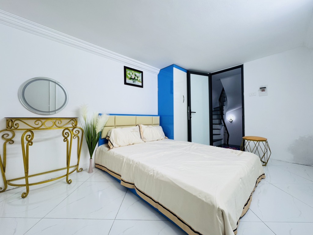 Bán nhà Bạch Mai giá hơn 5 tỷ - 20m2 5 tầng - 4 ngủ - gần ô tô đỗ