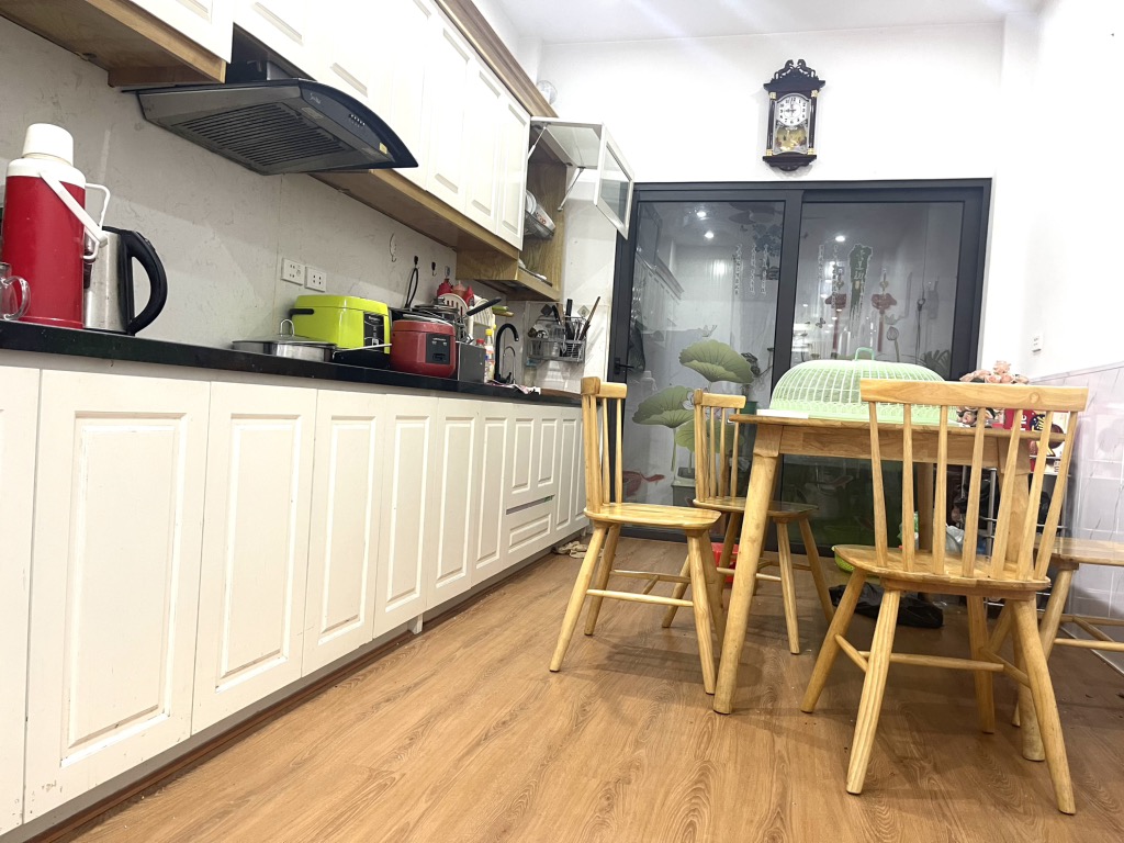 Bán nhà Định Công Thượng - diện tích 70m2 4 tầng - Nhà đẹp ở luôn - giá 6,9 tỷ