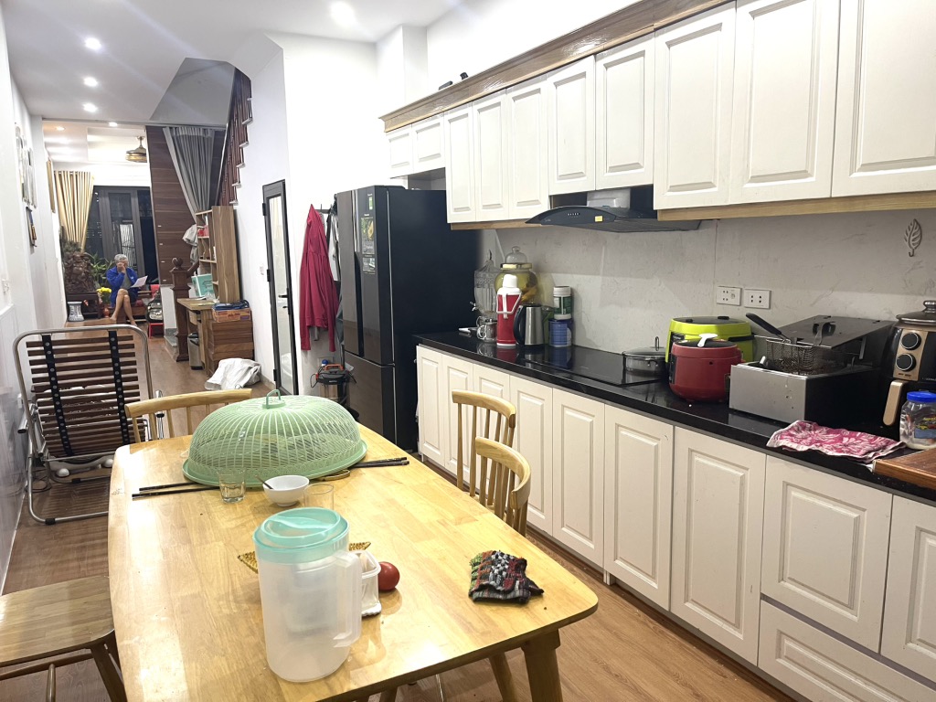 Bán nhà Định Công Thượng - diện tích 70m2 4 tầng - Nhà đẹp ở luôn - giá 6,9 tỷ