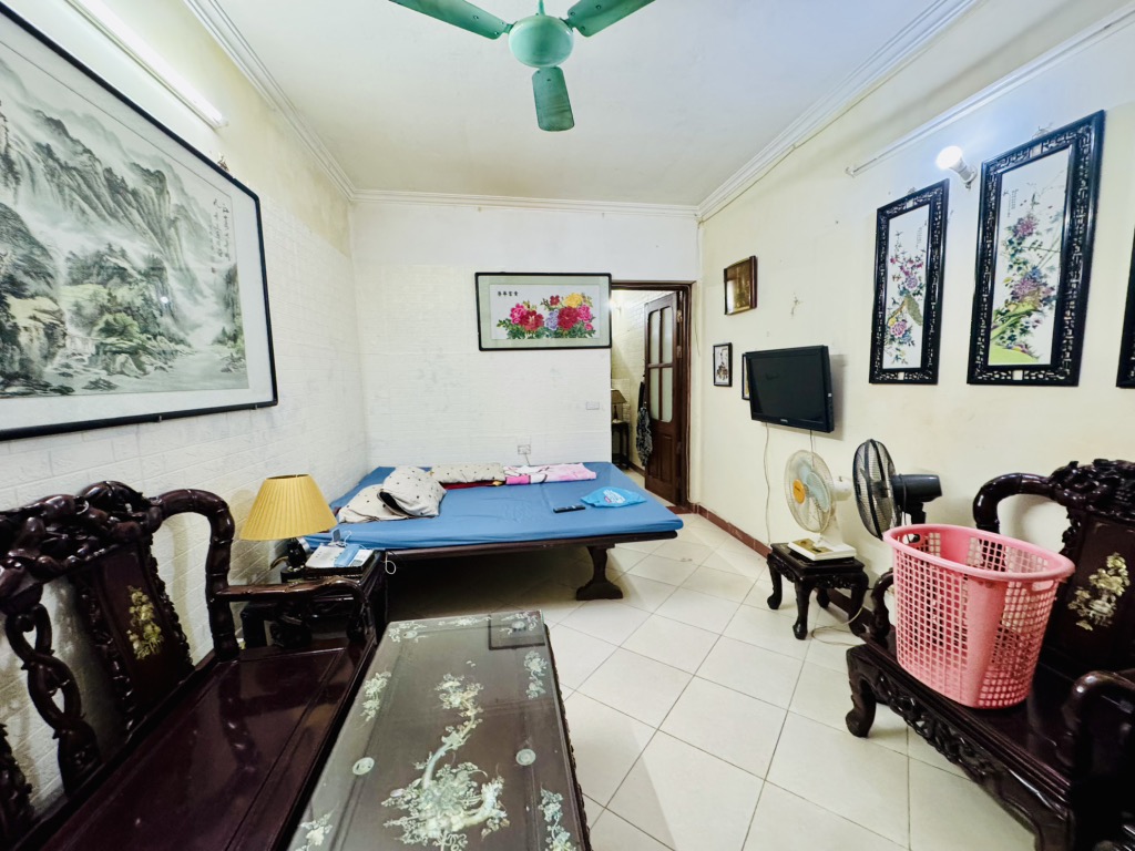 Bán nhà Kim Ngưu - diện tích 74m2 3 tầng - Gần ô tô - giá 13,6 tỷ