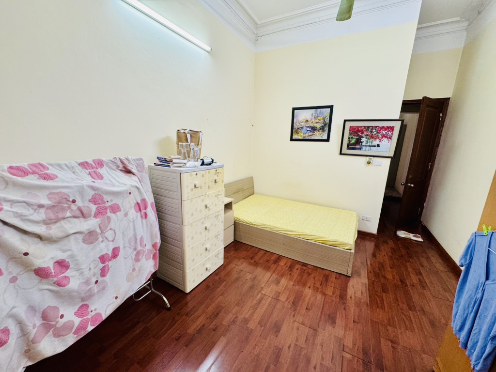 Bán nhà Kim Ngưu - diện tích 74m2 3 tầng - Gần ô tô - giá 13,6 tỷ