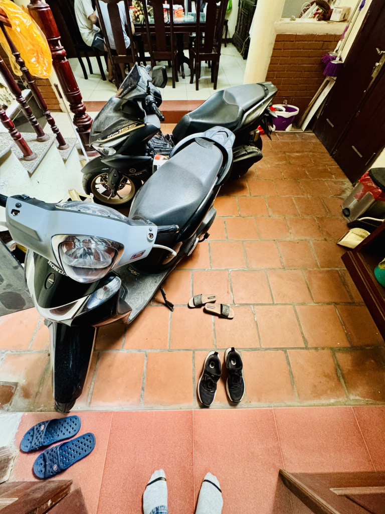 Bán nhà Kim Ngưu - diện tích 74m2 3 tầng - Gần ô tô - giá 13,6 tỷ