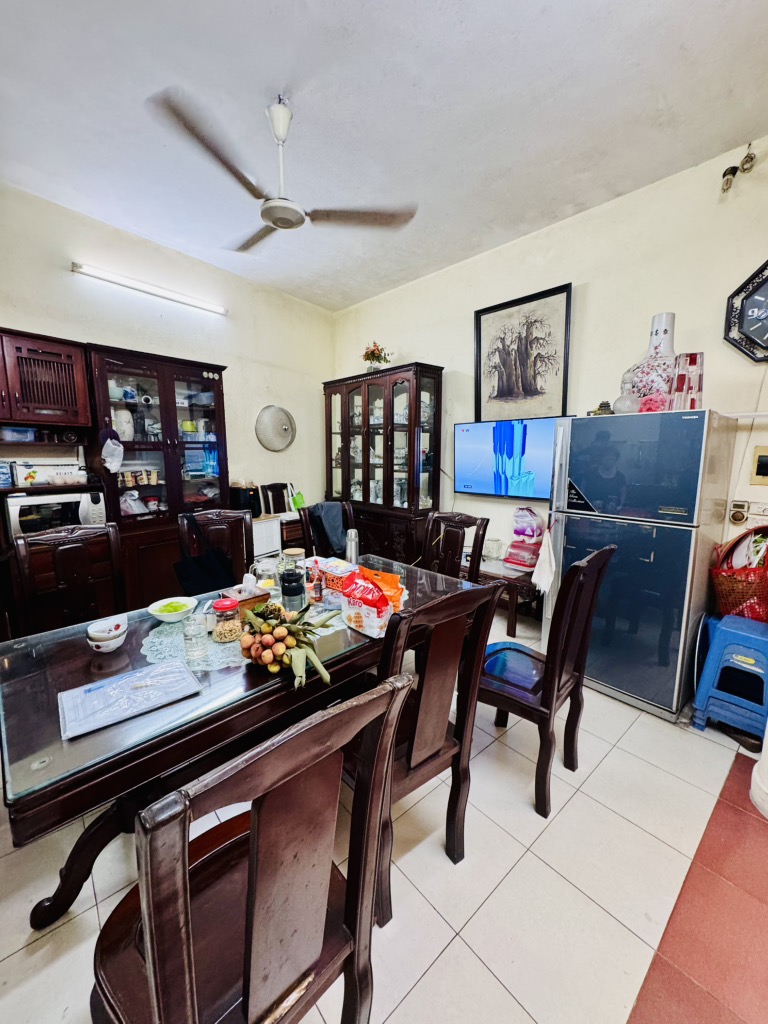 Bán nhà Kim Ngưu - diện tích 74m2 3 tầng - Gần ô tô - giá 13,6 tỷ