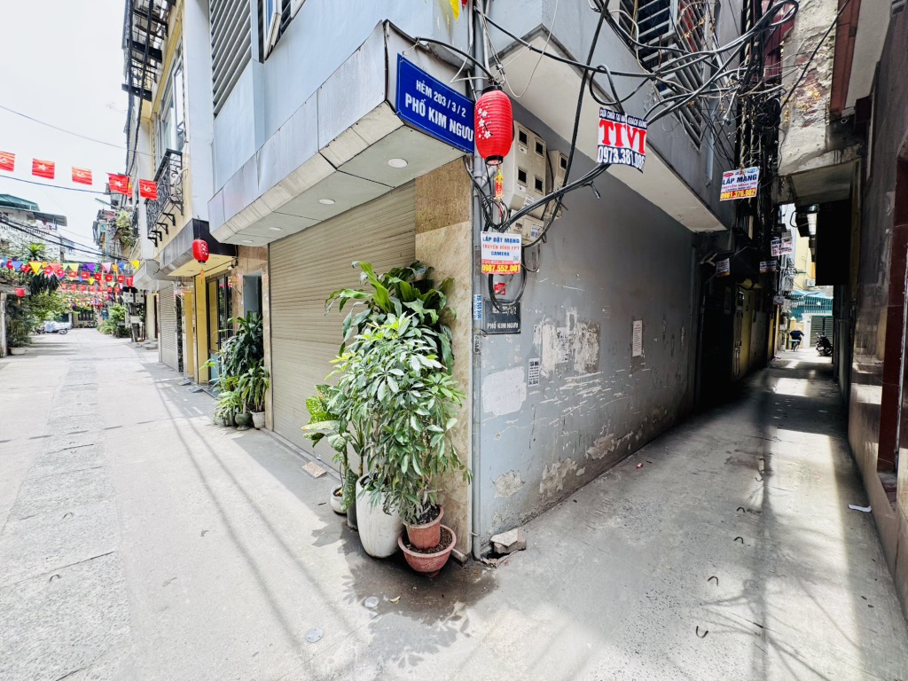 Bán nhà Kim Ngưu - diện tích 74m2 3 tầng - Gần ô tô - giá 13,6 tỷ