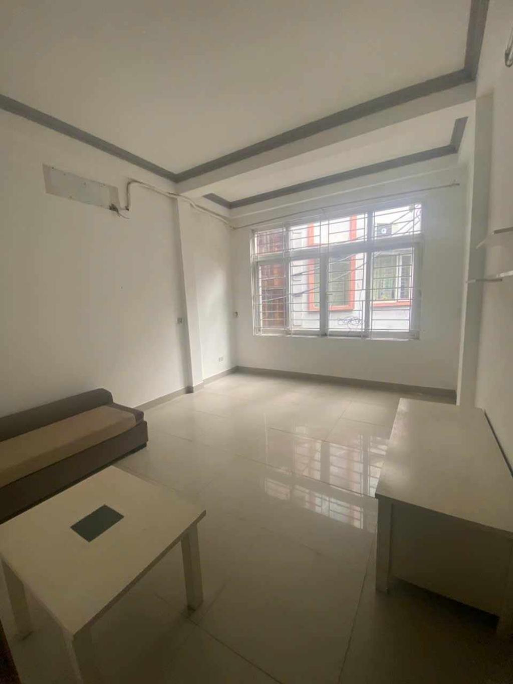 Bán nhà Nguyễn Trãi - diện tích 60m2 5 tầng - Ô tô tải phóng - giá 15 tỷ