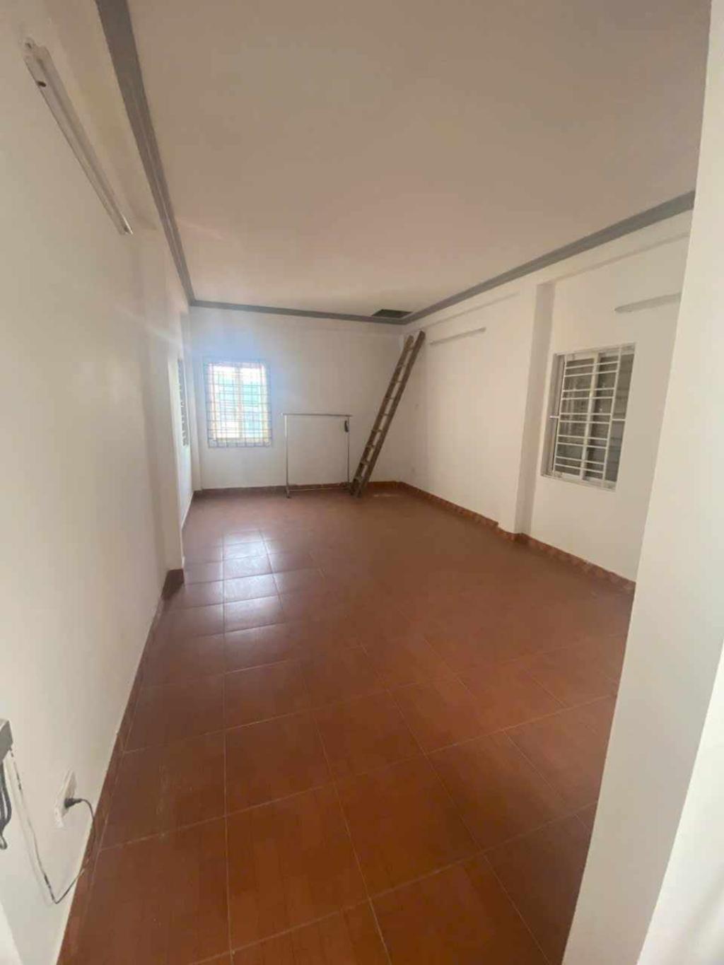 Bán nhà Nguyễn Trãi - diện tích 60m2 5 tầng - Ô tô tải phóng - giá 15 tỷ