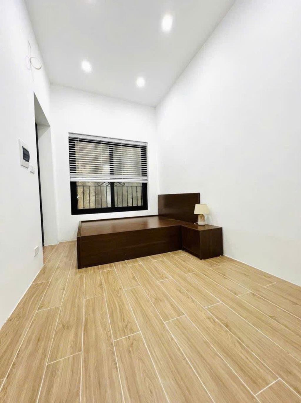 Bán nhà Thái Hà giá nhỉnh 5 tỷ - 4 tầng - lô góc sáng thoáng khu vực hiếm nhà bán