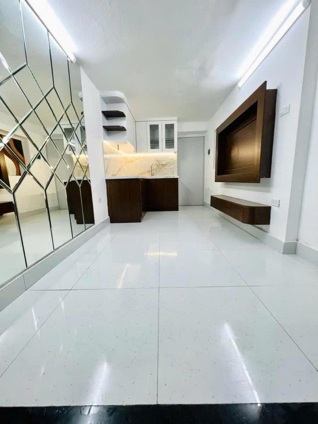 Bán nhà Thái Hà giá nhỉnh 5 tỷ - 4 tầng - lô góc sáng thoáng khu vực hiếm nhà bán