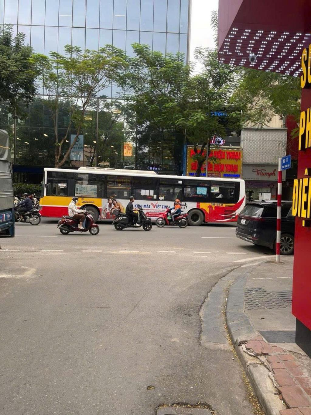Bán nhà Thái Hà giá nhỉnh 5 tỷ - 4 tầng - lô góc sáng thoáng khu vực hiếm nhà bán