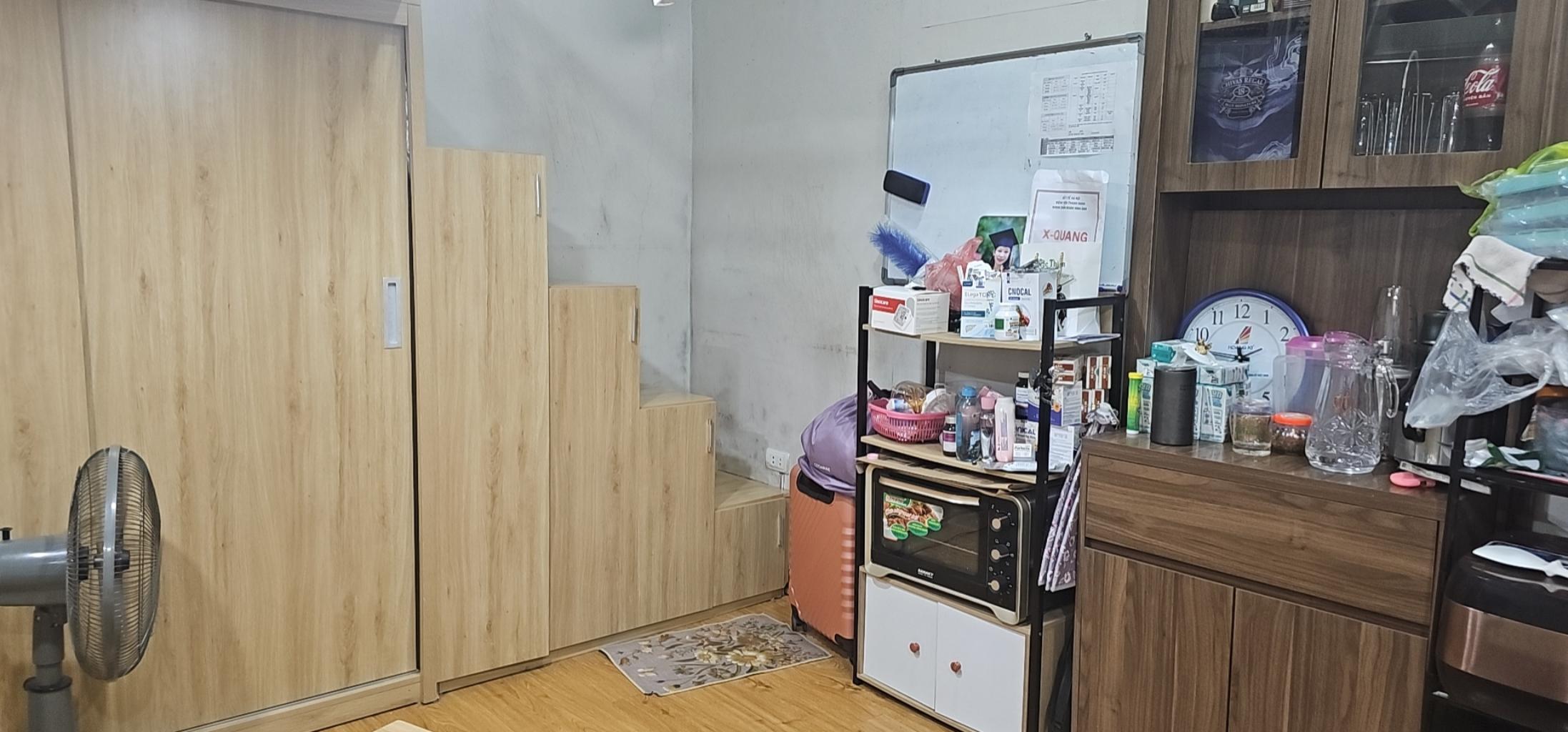 Bán nhà D5 Minh Khai (phố 8/3) giá hơn 2 tỷ -  gần mặt đường phố - sổ đỏ chính chủ