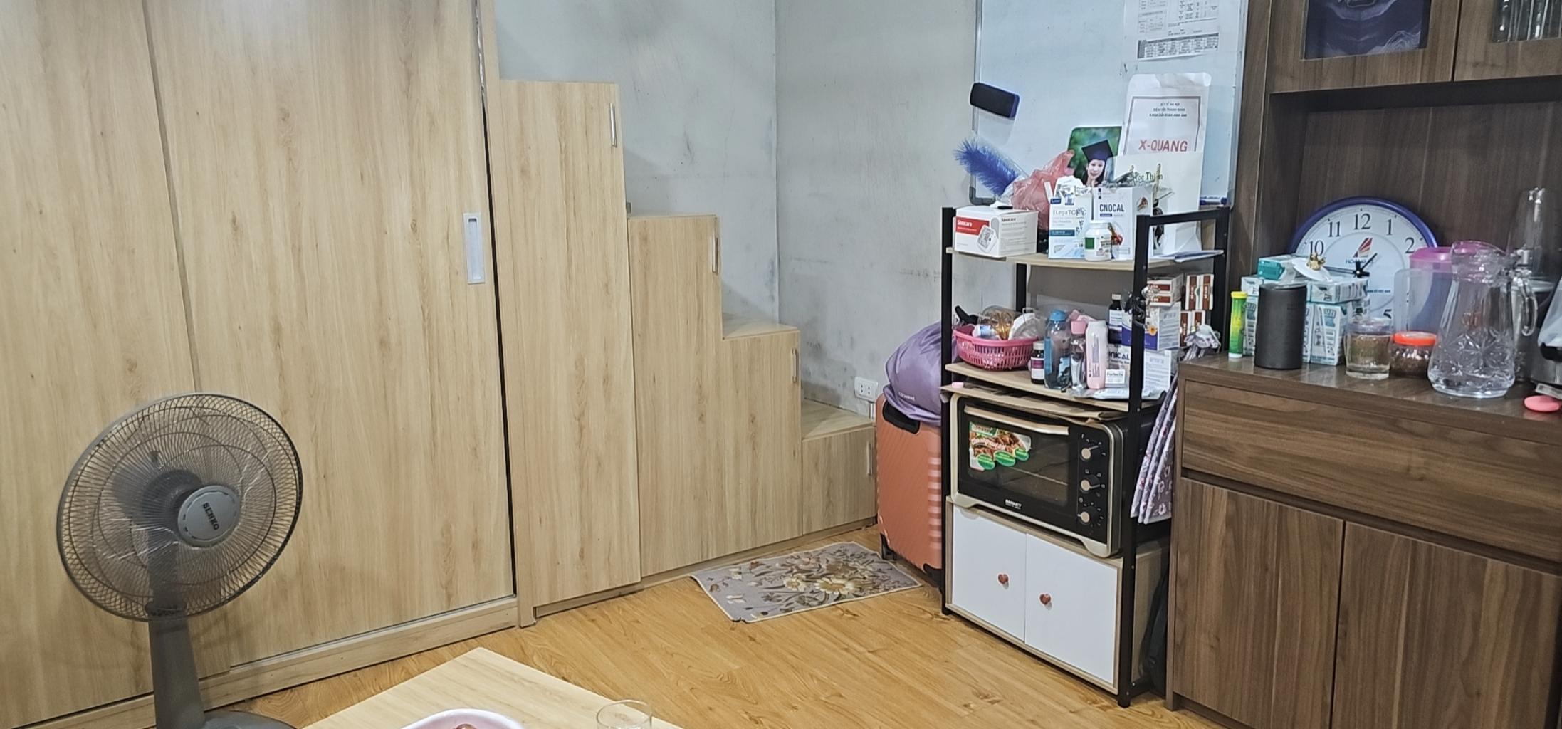 Bán nhà D5 Minh Khai (phố 8/3) giá hơn 2 tỷ -  gần mặt đường phố - sổ đỏ chính chủ