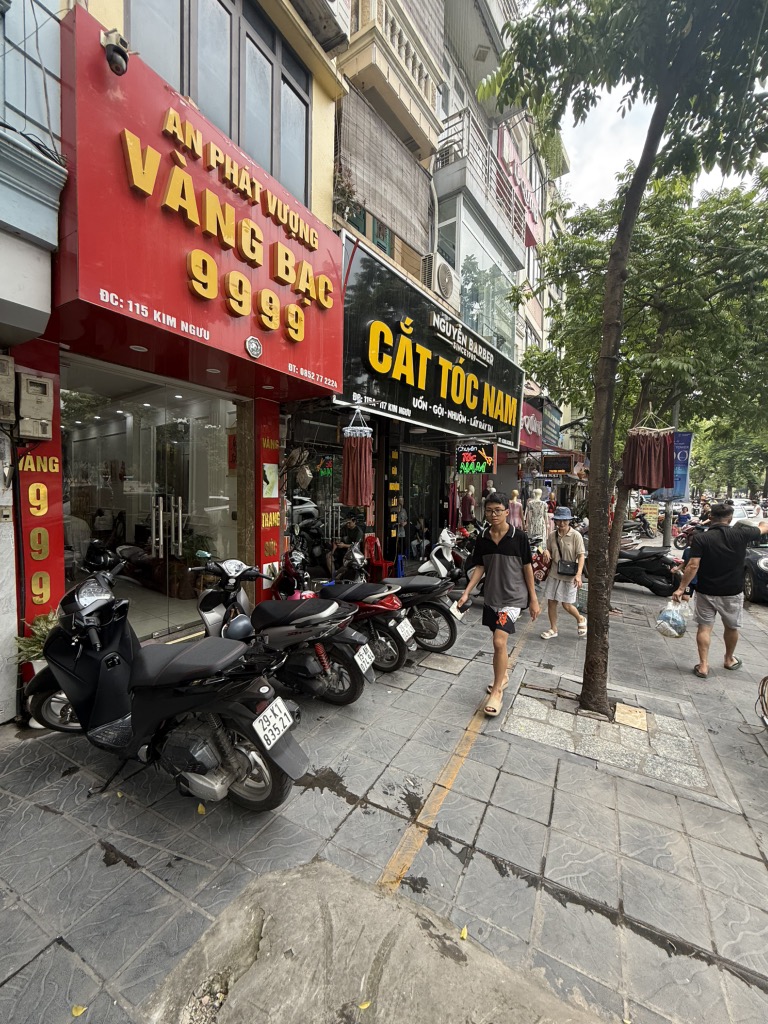 Bán nhà Kim Ngưu - diện tích 40.5m2 4 tầng - Mặt phố kinh doanh sầm uất - giá 15,8 tỷ