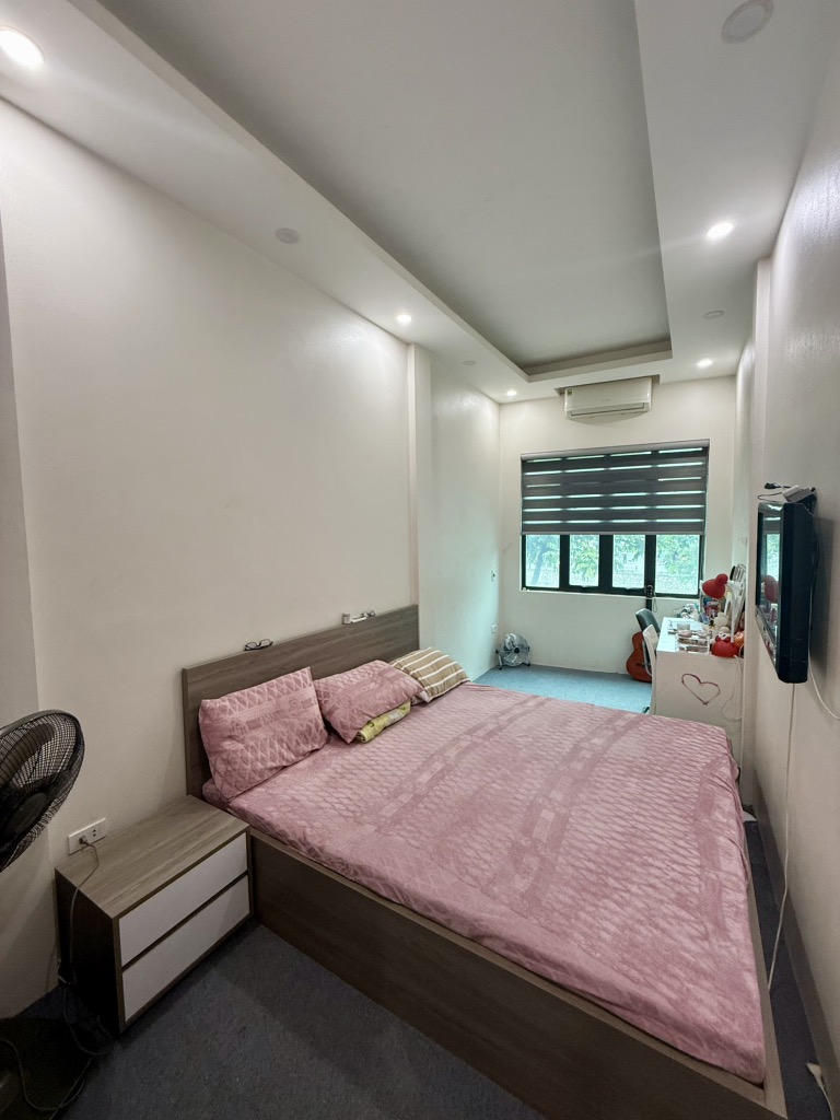 Bán nhà Kim Ngưu - diện tích 40.5m2 4 tầng - Mặt phố kinh doanh sầm uất - giá 15,8 tỷ