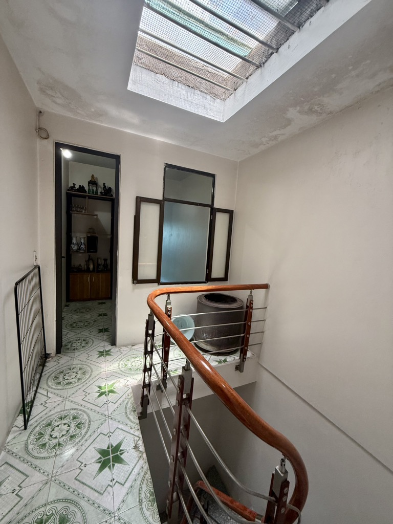 Bán nhà Kim Ngưu - diện tích 40.5m2 4 tầng - Mặt phố kinh doanh sầm uất - giá 15,8 tỷ