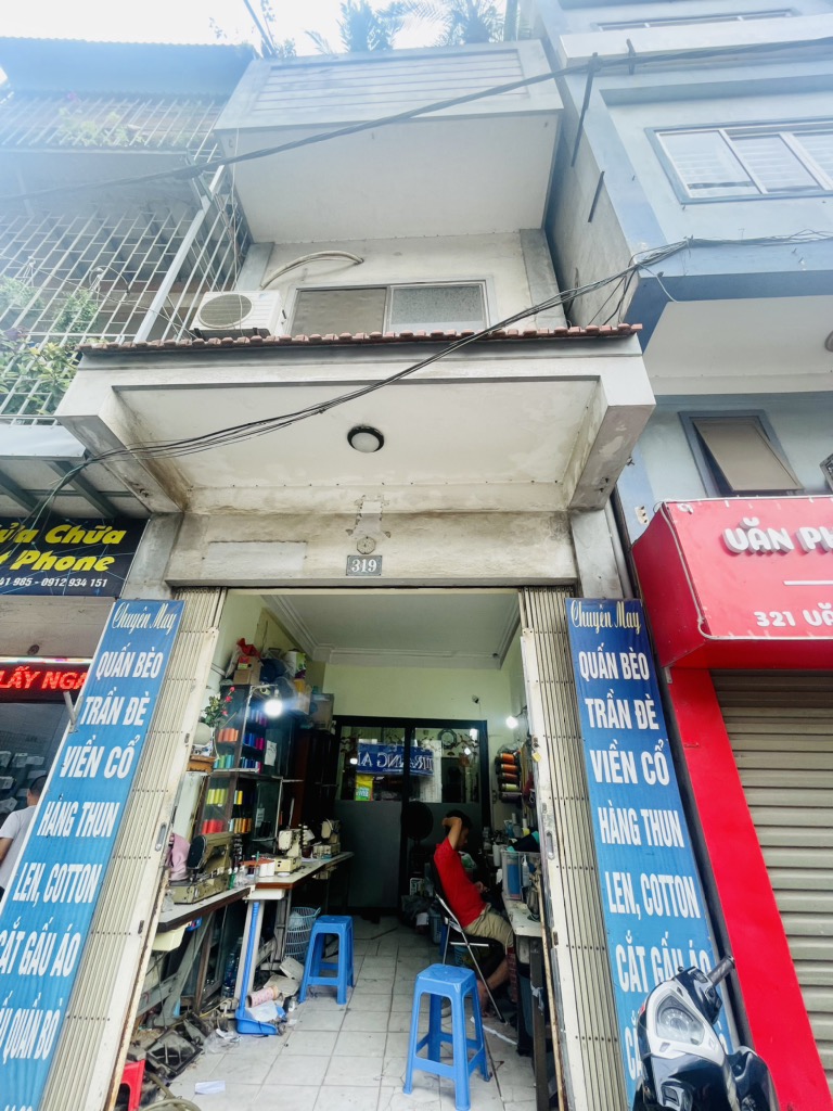 Bán nhà Văn Chương - diện tích 46m2 4 tầng - Mặt phố, vỉa hè kinh doanh sầm uất - giá 19,9 tỷ