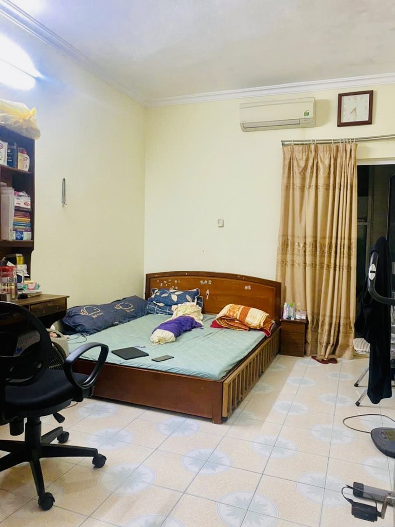 Bán nhà Văn Chương - diện tích 46m2 4 tầng - Mặt phố, vỉa hè kinh doanh sầm uất - giá 19,9 tỷ