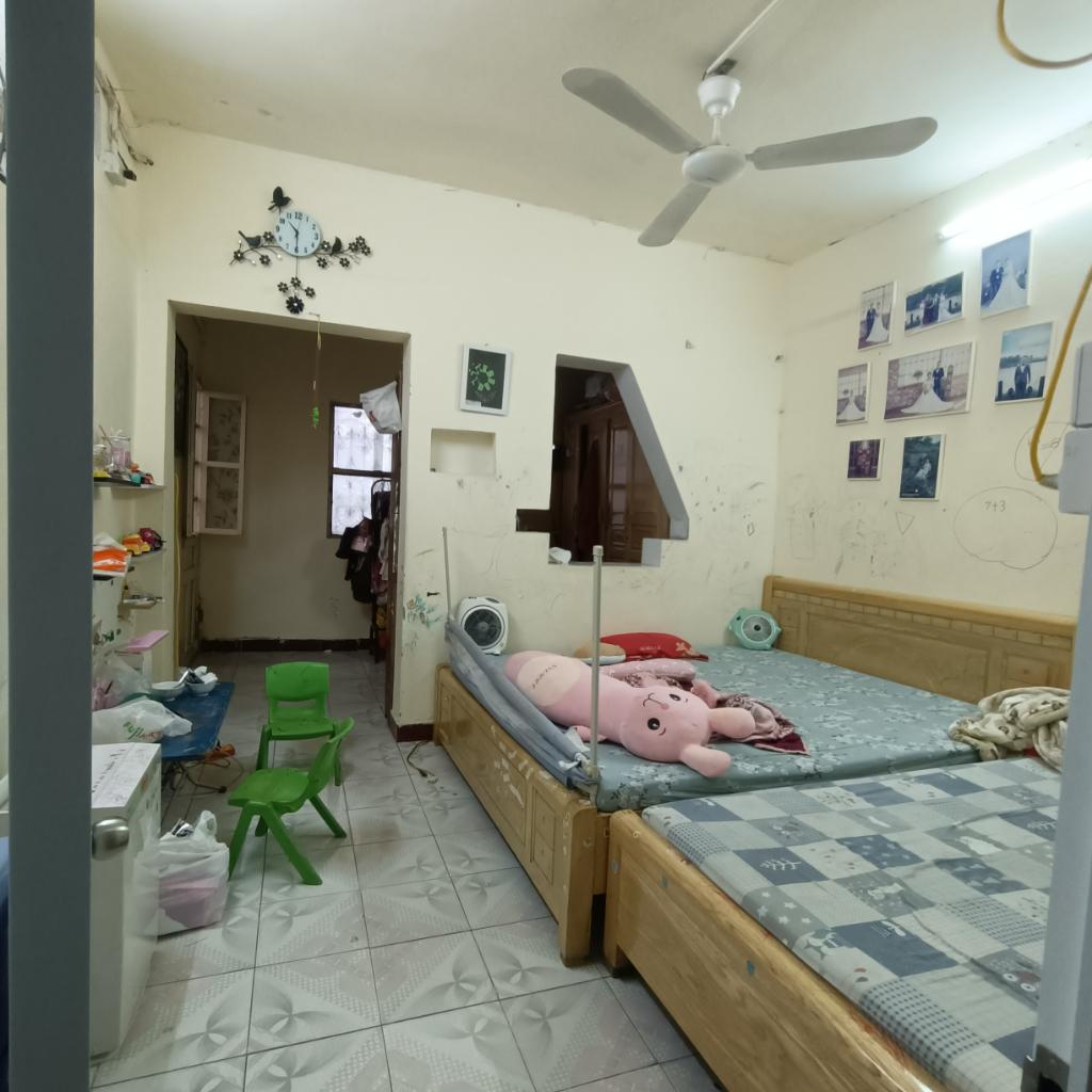 Bán nhà Chợ Khâm Thiên - diện tích 73m2 3 tầng - CỰC HIẾM, LÔ GÓC, 3 MẶT THOÁNG - giá 19,5 tỷ