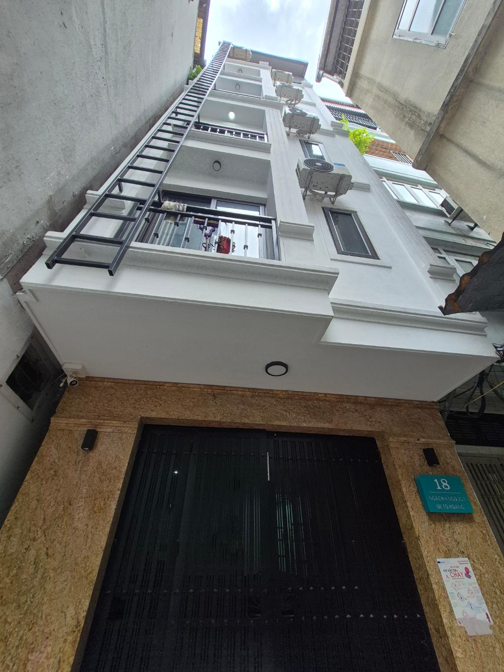 Bán nhà Đê Tô Hoàng - diện tích 60.2m2 7 tầng - Thang máy - giá 18 tỷ