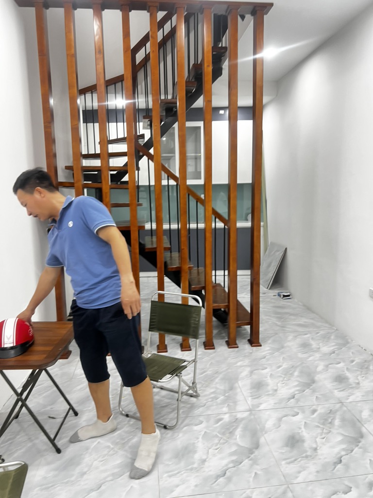 Bán nhà Bạch Mai giá nhỉnh 5 tỷ - 27m2  3 tầng - mặt tiền 3.4m - 2PN, gần ô tô đỗ