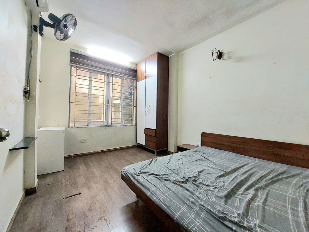 Bán nhà Nguyễn Cao gần 6 tỷ -  5 tầng - ngõ thông kinh doanh , xe 3 gác tránh xe máy thoải mái