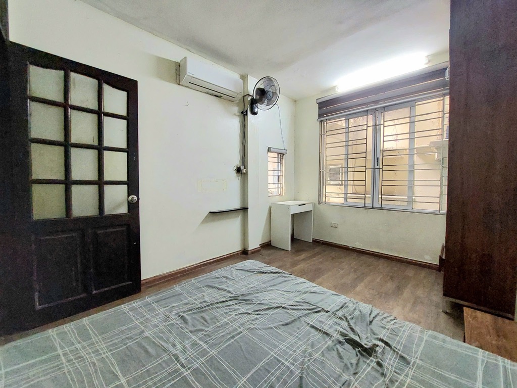 Bán nhà Nguyễn Cao gần 6 tỷ -  5 tầng - ngõ thông kinh doanh , xe 3 gác tránh xe máy thoải mái