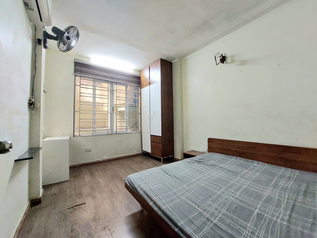 Bán nhà Nguyễn Cao gần 6 tỷ -  5 tầng - ngõ thông kinh doanh , xe 3 gác tránh xe máy thoải mái