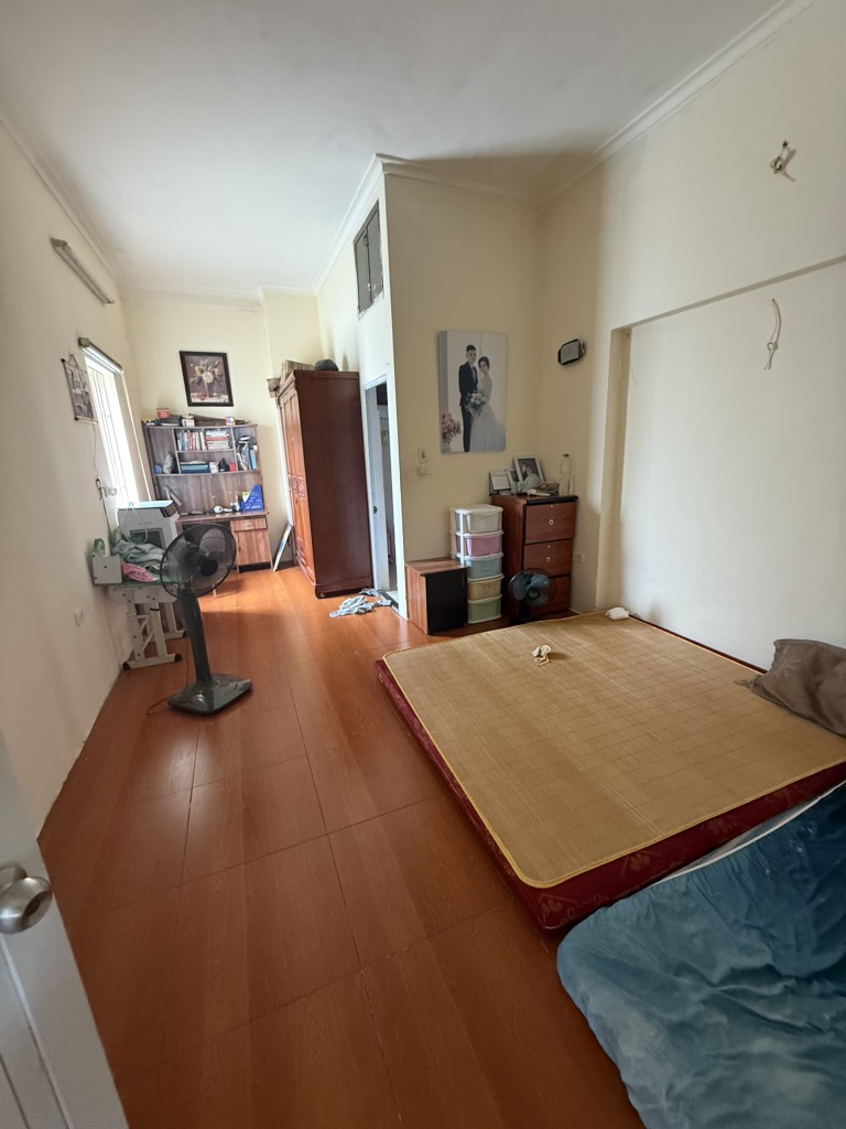 Bán nhà Giải Phóng - diện tích 73m2 3 tầng - ô tô vào nhà - giá 16 tỷ